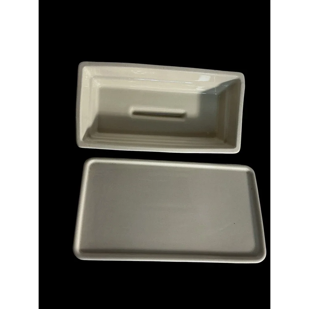 Thyme & Table Medallion Stoneware Covered  Lg Butter Dish Black/ White Triangle